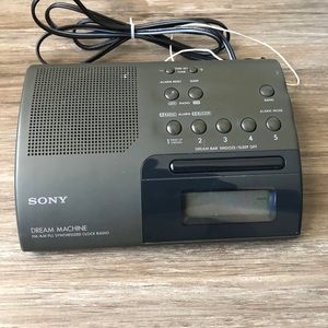 Sony Dream Machine ICF-C203 AM/FM Radio